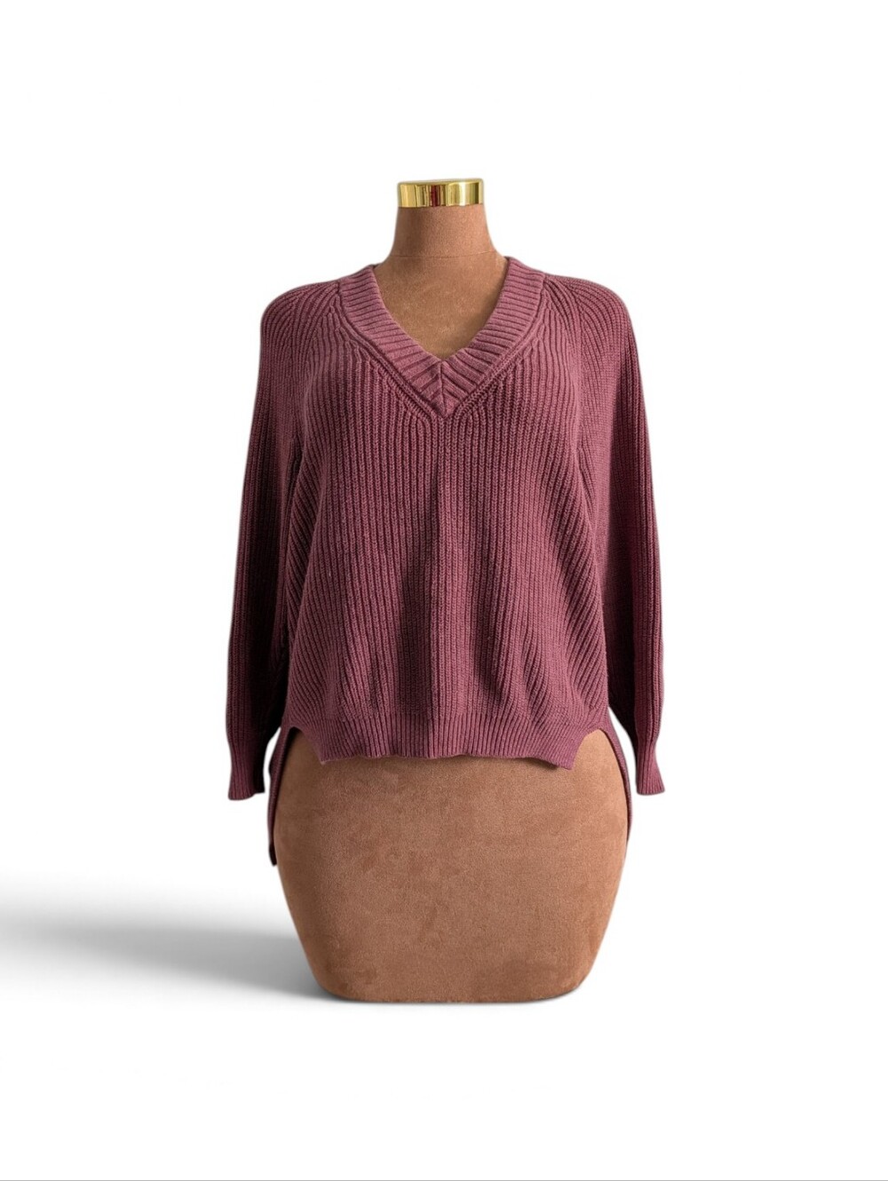 Express Preppy Modern Dusty Pink Cozy Knit Ribbed V-Neck Sweater